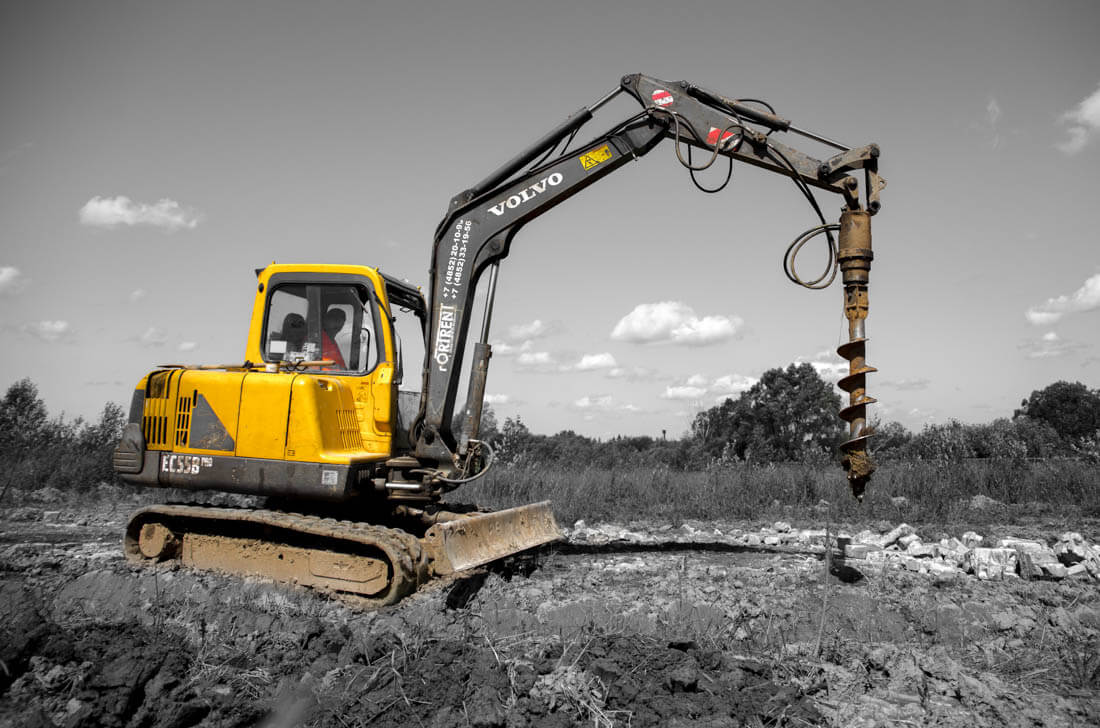 На базе мини экскаватора VOLVO EC55