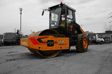 Каток SANY SSR160C-8 фото