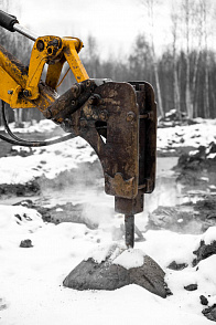 Фото На базе экскаватора JCB 4CX в прокат 