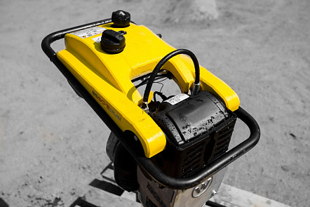 Фото Wacker Neuson BS 50-2 plus в прокат 